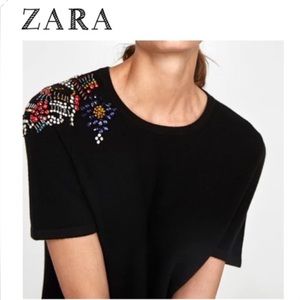 Zara Floral Bejeweled Shoulder Knit Top Black. Size Medium